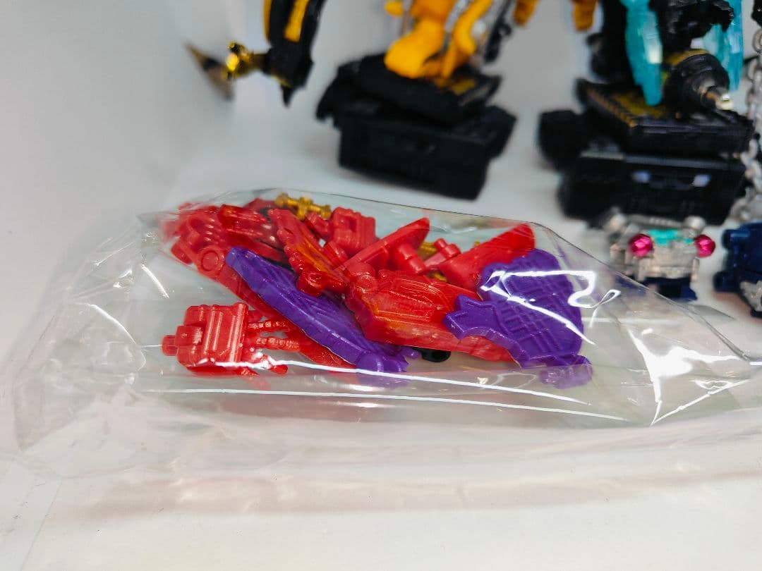 バンダイ　ミニプラシリーズ　王様戦隊キングオージャー　ゴッドキングオージャー