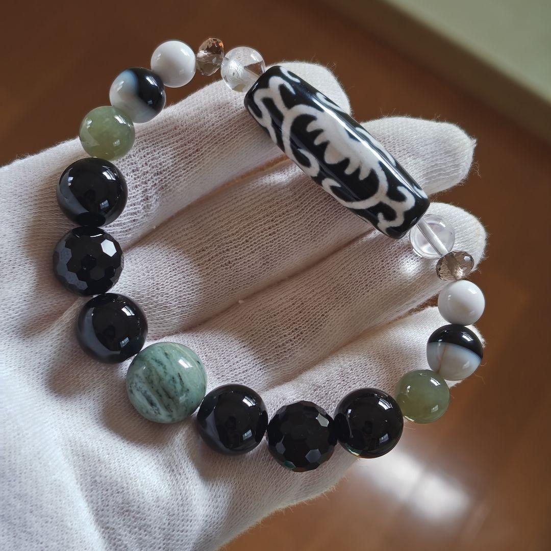 新作♡如意蓮花天珠、日高翡翠、水晶白蛇彫り、モリオン、和田玉、天然
