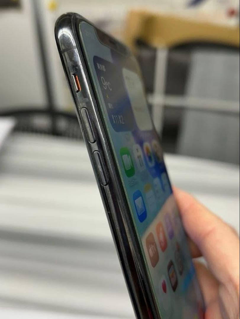 1月3日まで値下げ　iPhone11Pro 【256 GB バッテリー新品】