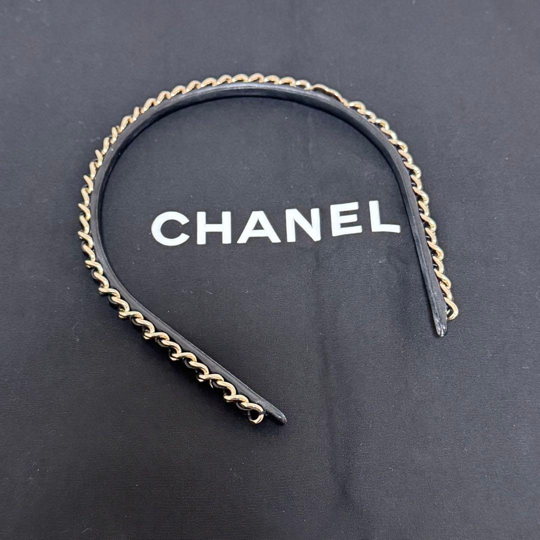 CHANEL カチューシャ チェーン ココマークの通販はau PAY マーケット
