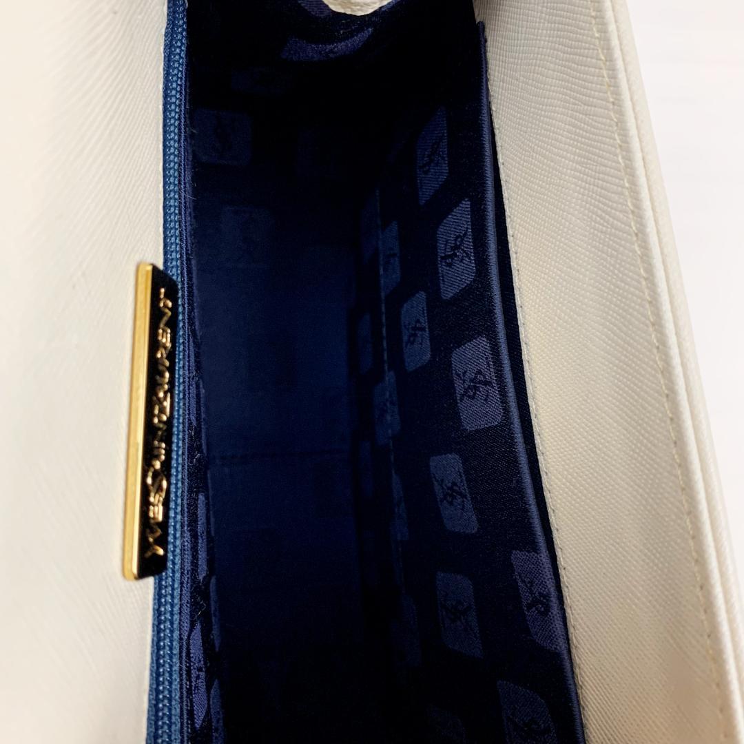 YSL ホワイト　ポシェット