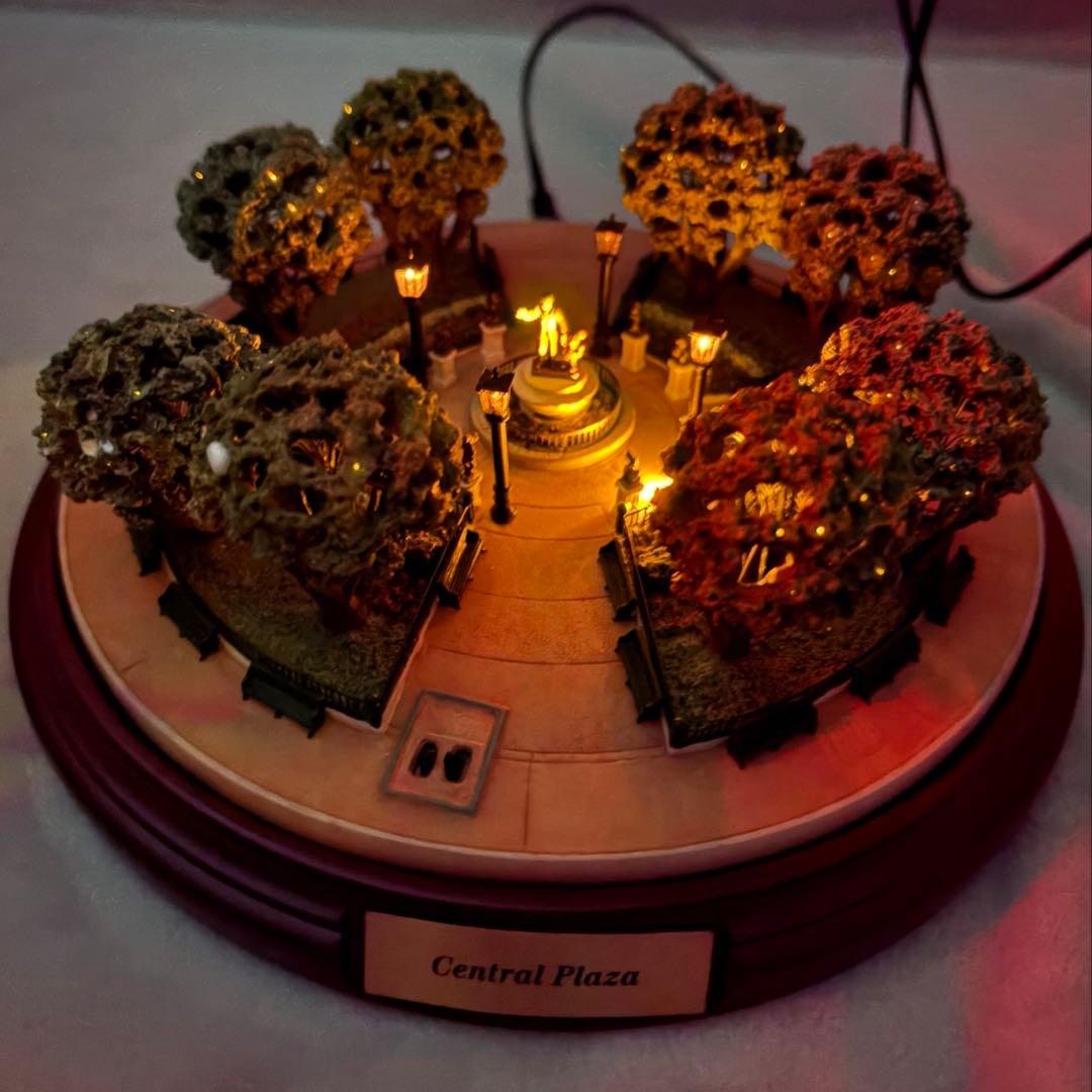 オルショウスキー ディズニー セントラルプラザ ライトアップフィギュア ジオラマ