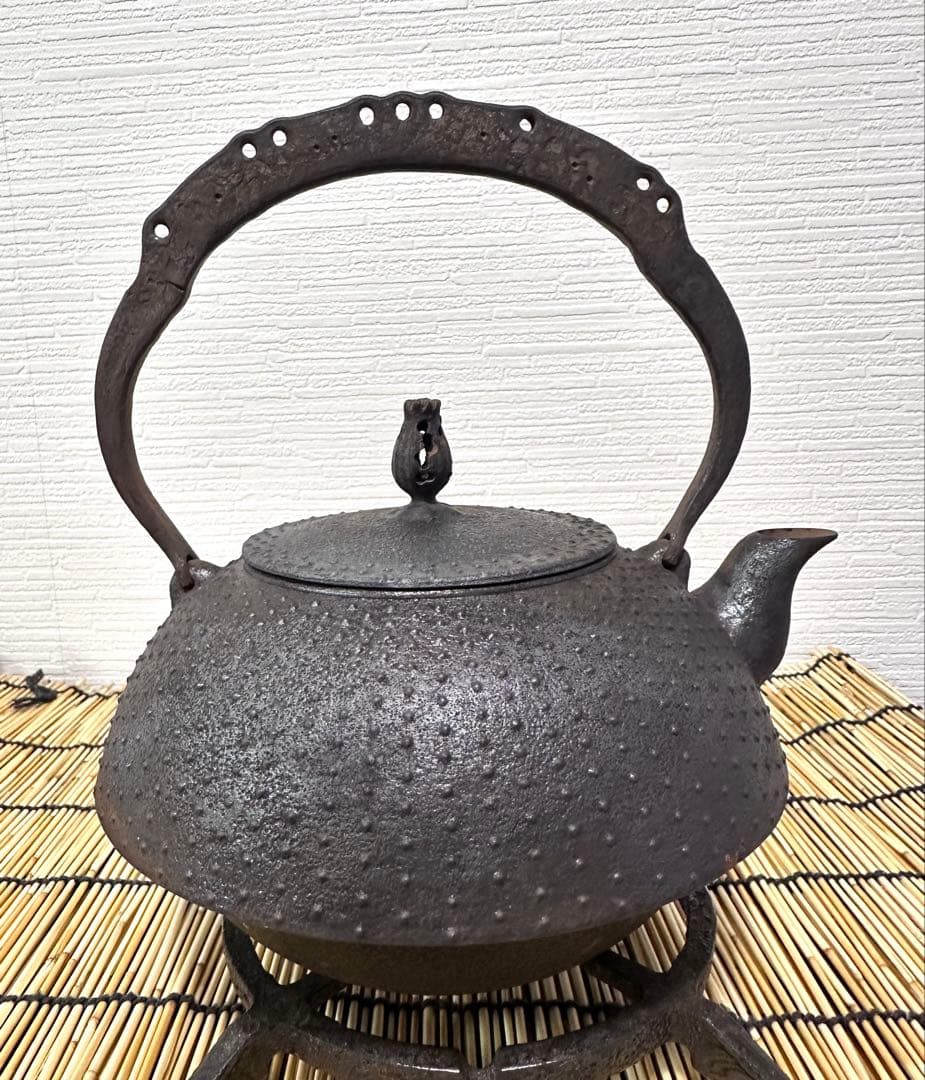 USED、美品 南部薫山工房15型九重アラレ 南部鉄瓶 南部鉄器 鉄瓶