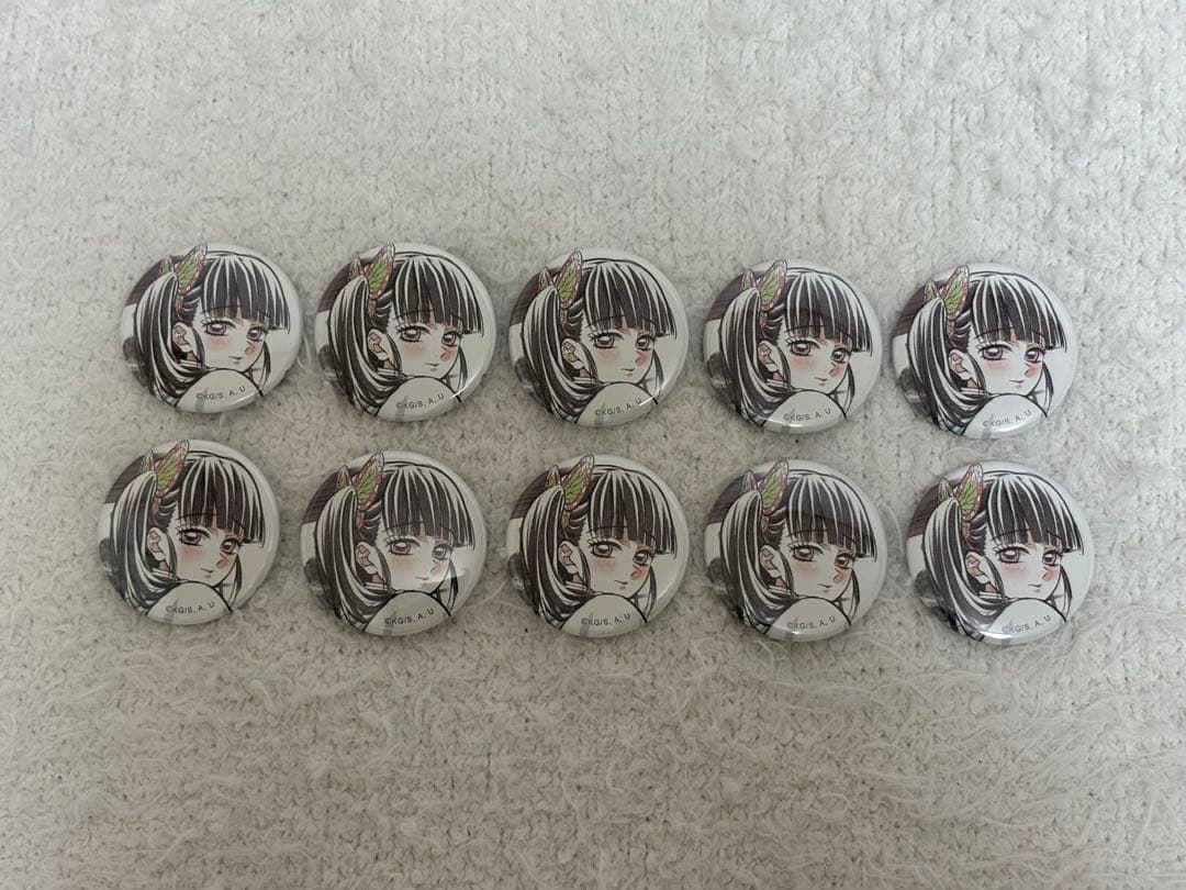 鬼滅の刃 webくじ D賞アクスタ E賞缶バッジ 栗花落