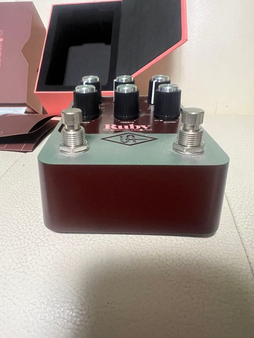 UAFX Ruby Top Boost Amplifier ギターエフェクター