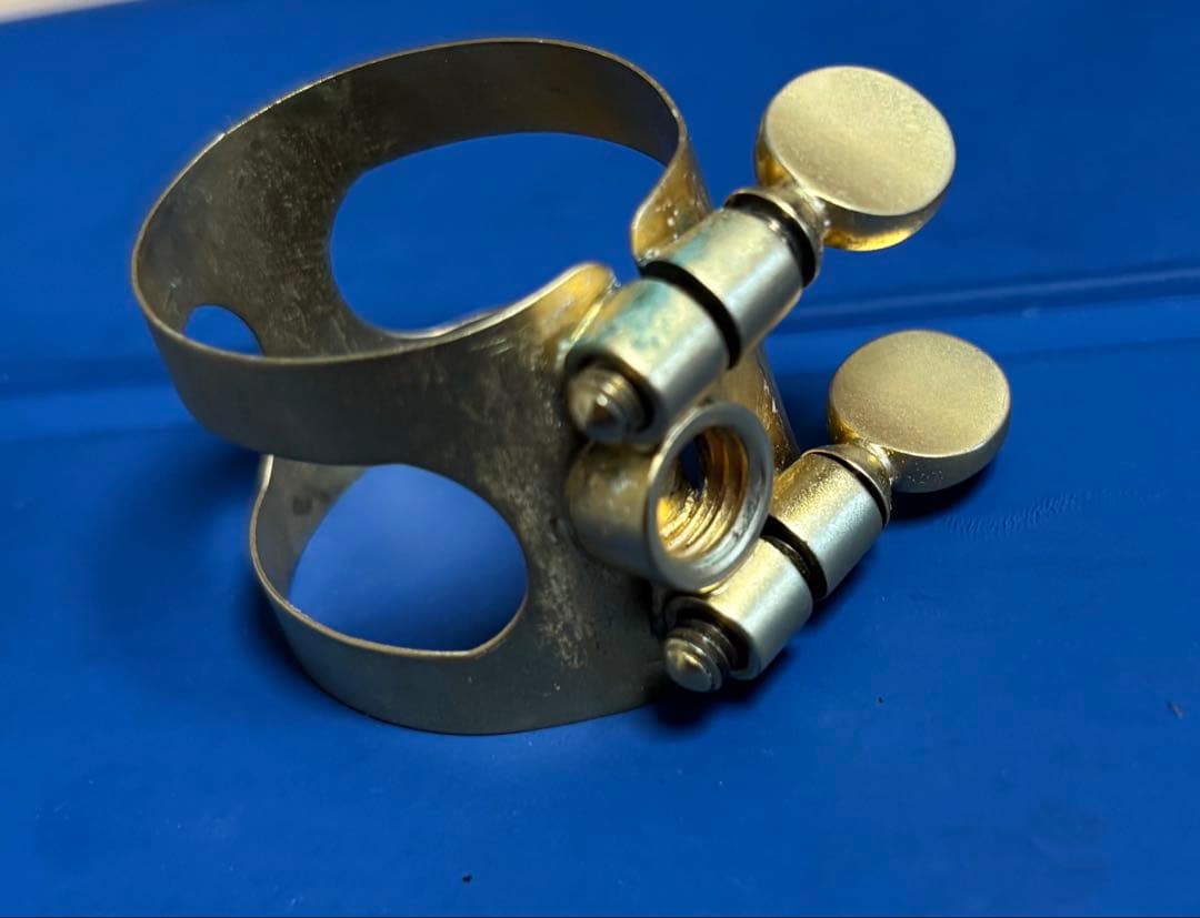 Bullseyeブルズアイテナーサックスリガチャーラバー用バランサー付