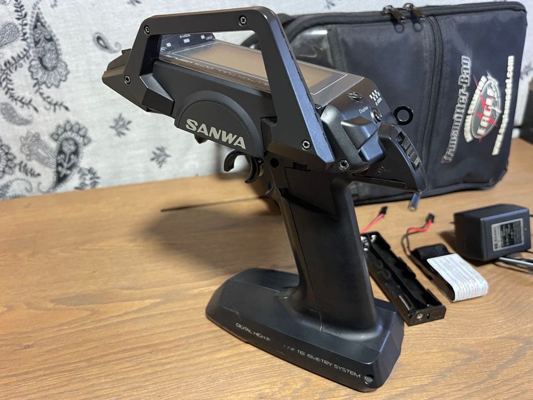 SANWA M12 ラジコン送信機 サンワ M12 プロポケース・充電器付き