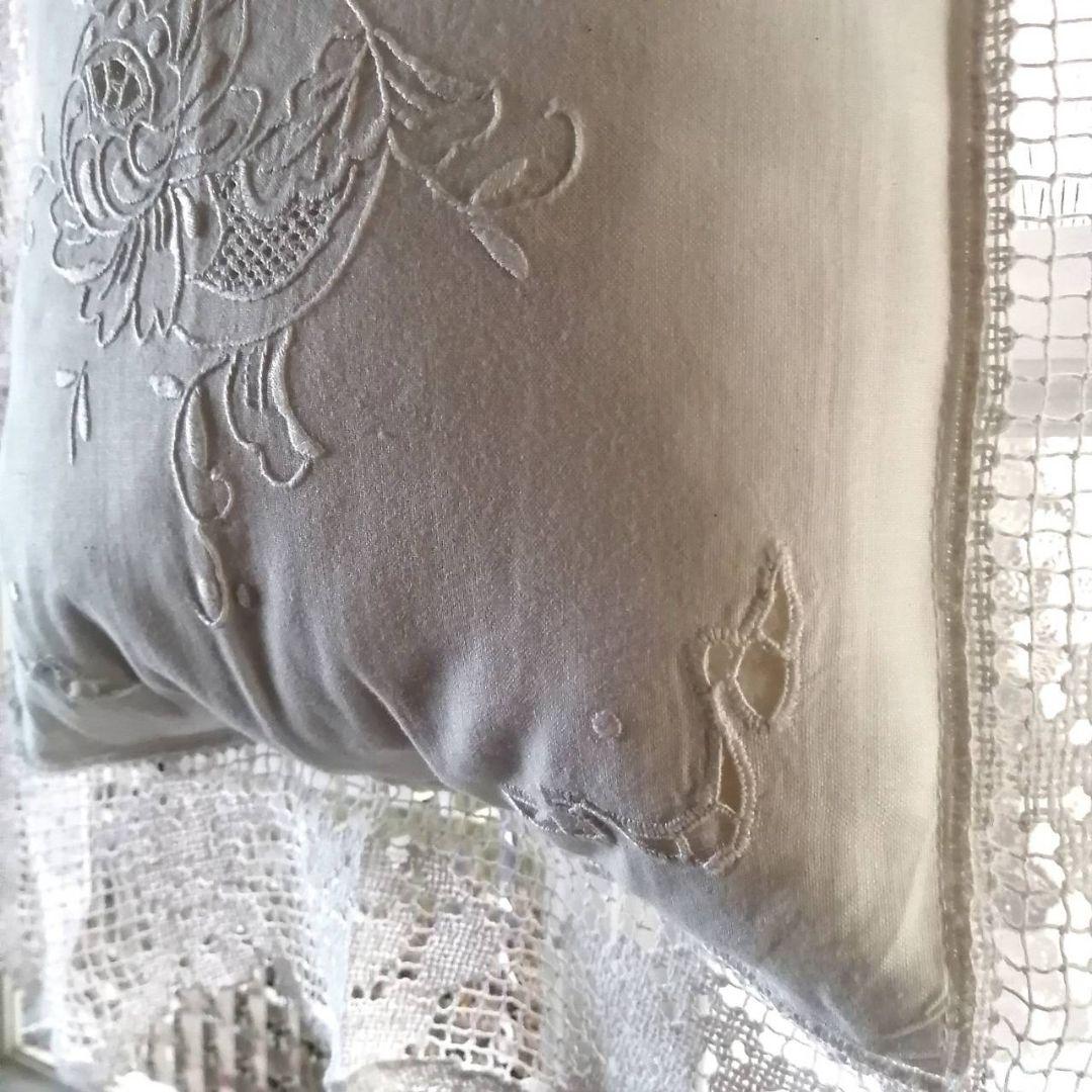 白糸手刺繍 フィレレース ミニクッションカバー - メルカリ