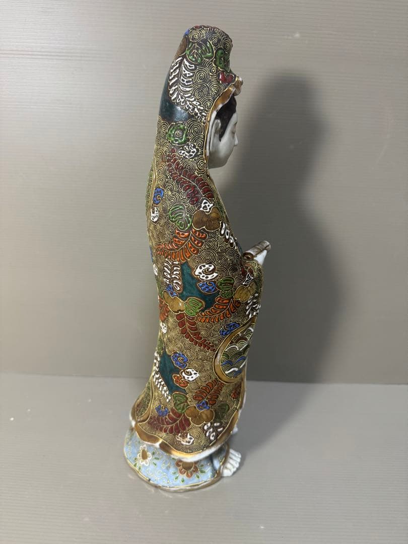 2308 九谷焼 観音菩薩像 仏像 色絵金彩 置物 - メルカリ