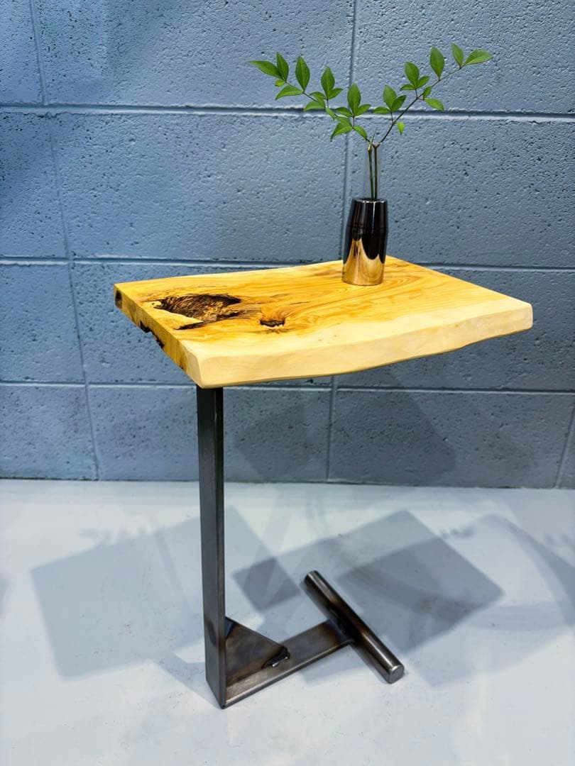 榧木一枚板サイドテーブル コーヒーテーブル ナイトテーブル 観葉植物