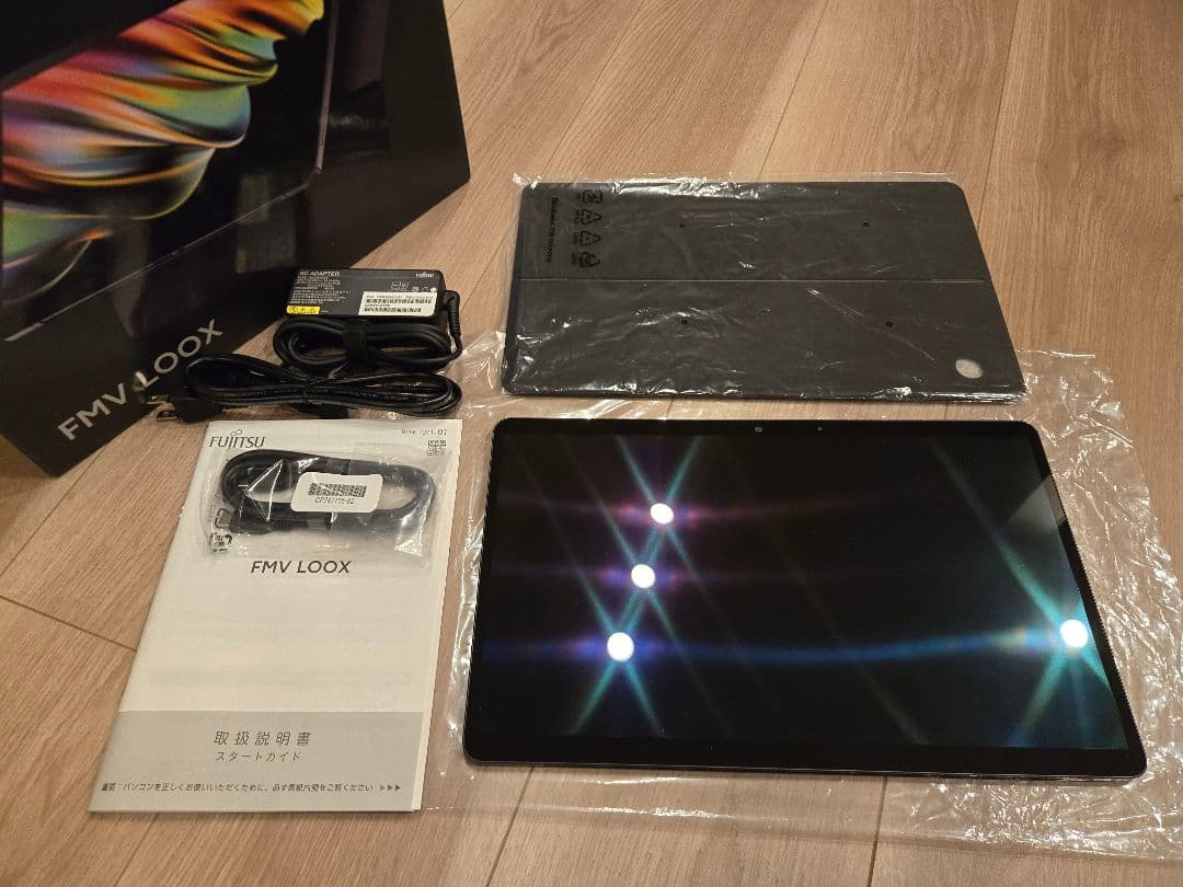 訳あり特価処分】箱・付属品有 ほぼ未使用品 富士通 FMV LOOX 75/