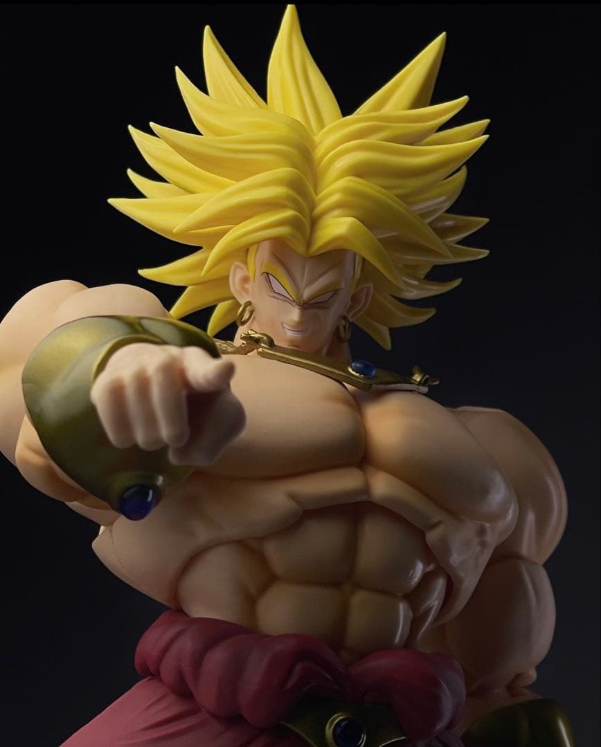 ブロリー　スーパーサイヤ人　s.h.figuarts 同サイズ