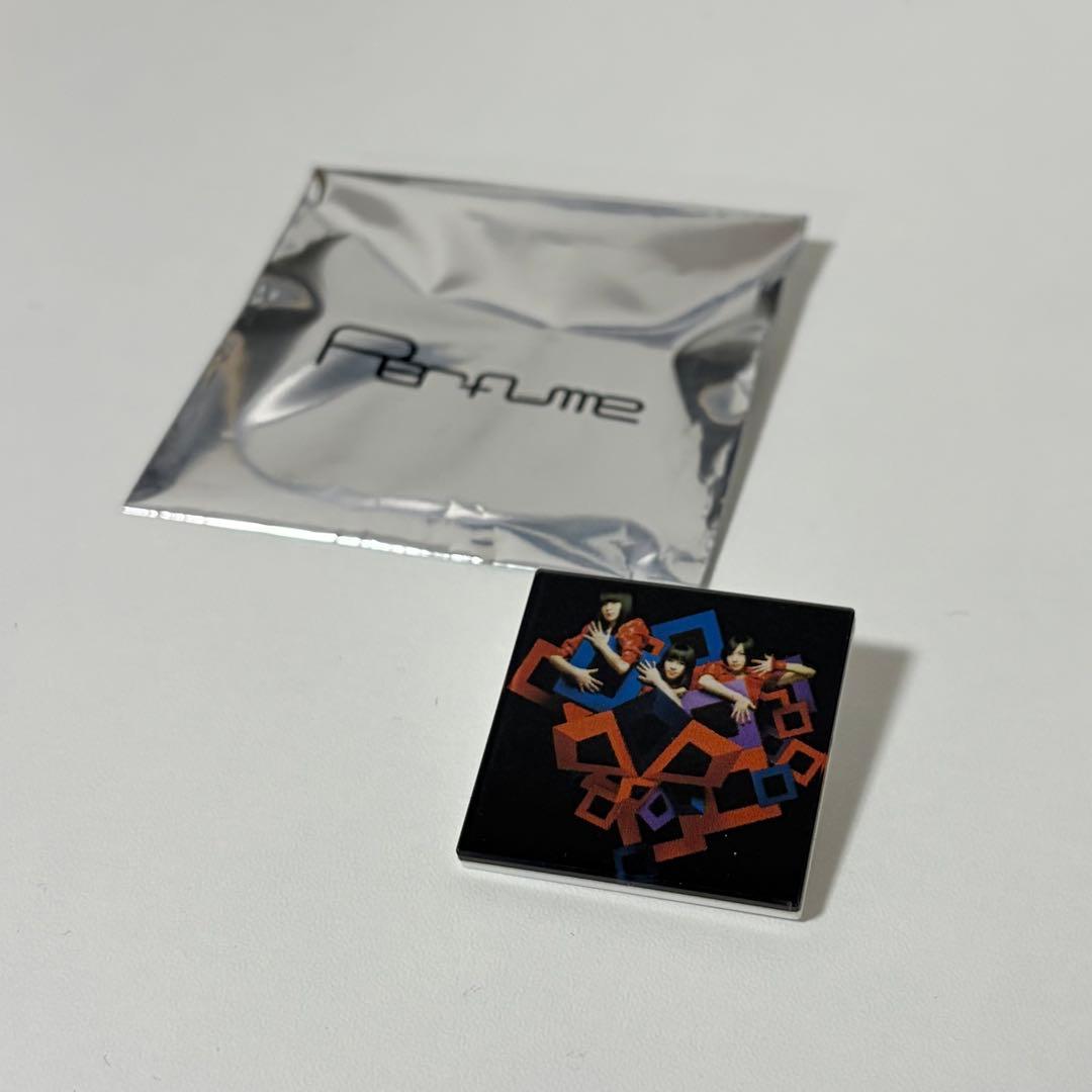 Perfume ジャケットコレクション 不自然なガール デザインエラー 誤植