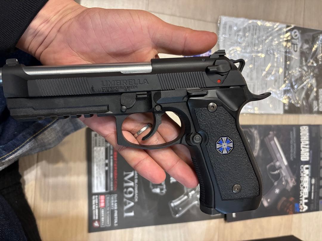 東京マルイ　バイオハザード AVOM/AWM 01P ガスブローバック