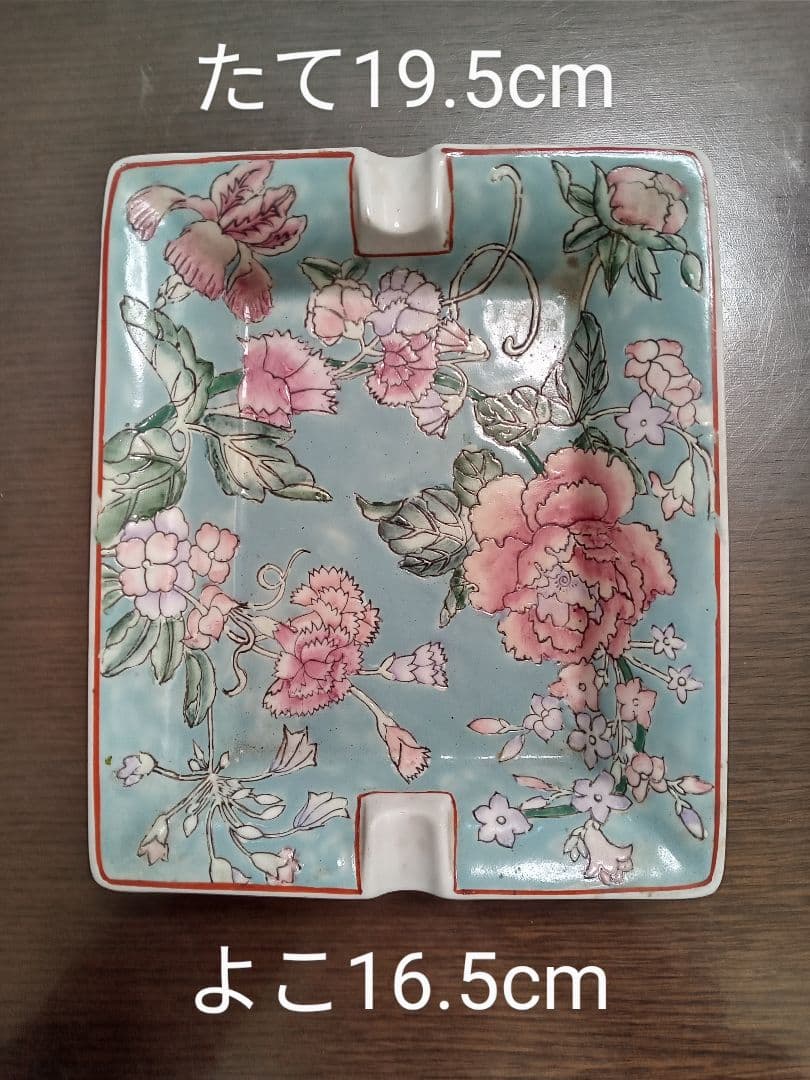 壁埋込用暗証番号式金庫 表面に絵の額、写真の額などでドロボー避け