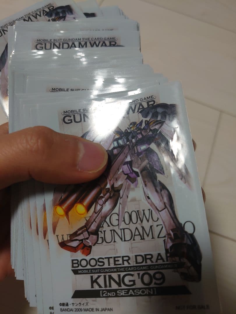 マ*鳥様 ウイングガンダムゼロカスタム スリーブ ガンダムウォー 大会優勝景品