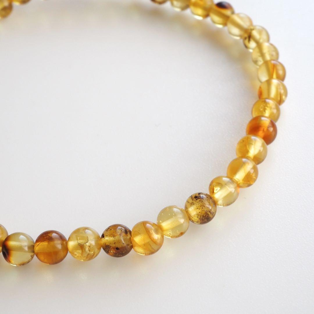 【くんく】天然琥珀バルティックアンバーのゴムブレスレット