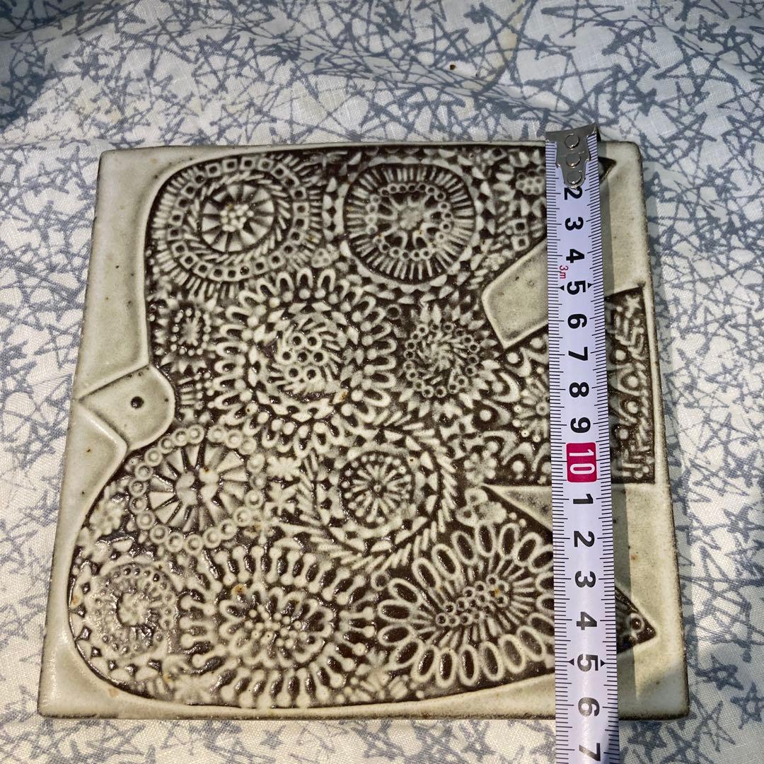 バーズワーズ 陶板 陶版 flying bird鳥模様の陶器プレート - メルカリ