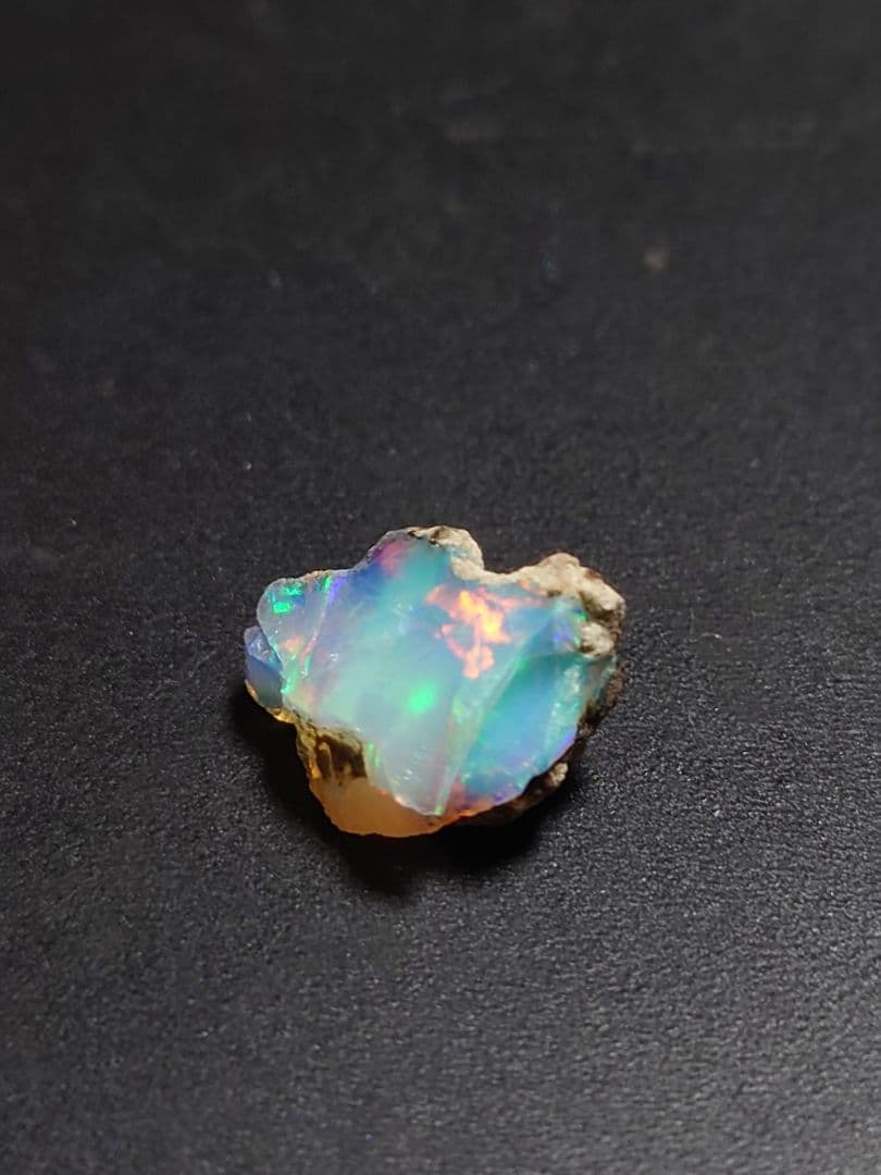 プレシャスオパール 原石 虹 ジュエリー グレード エチオピアウェロ産