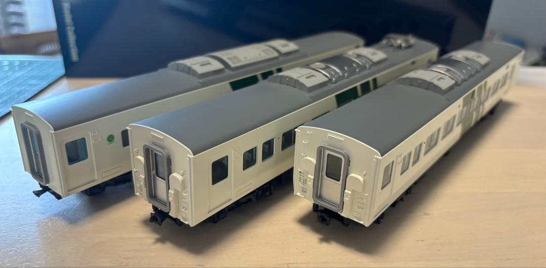 天賞堂55057 185系200番台直流特急形電車踊り子色(JR晩年仕様)3両