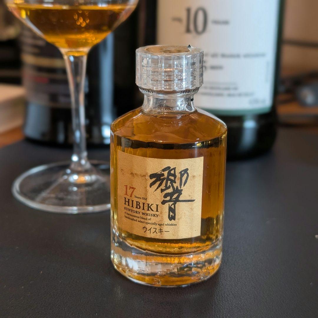 Hibiki 17年 ウイスキー 50ml ミニボトル 響 楽天市場】※ミニチュアボトル50mlです。 サントリーウイスキー 響 17年