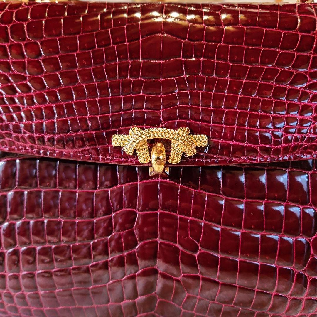 クロコダイル グレージング シャイニング ハンドバッグ