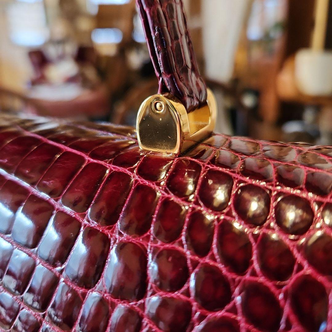 クロコダイル グレージング シャイニング ハンドバッグ