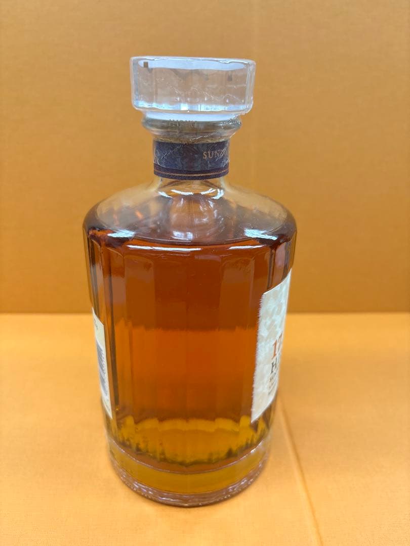 未開栓 サントリ一 響17年 古酒700ml 43% 箱なし