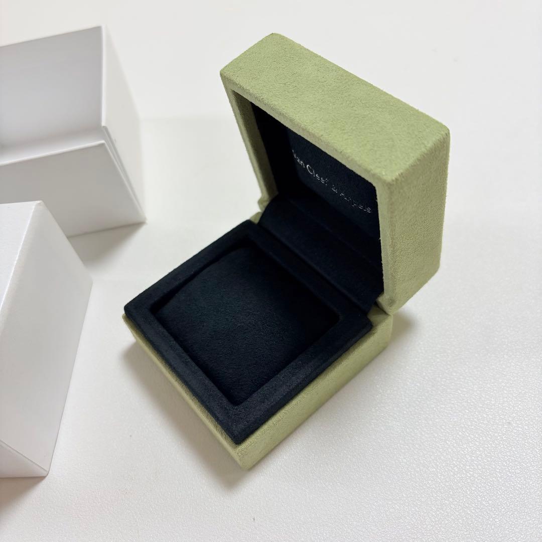 美品 ヴァンクリーフ&アーペル ブレスレットケース 空箱 アクセサリー