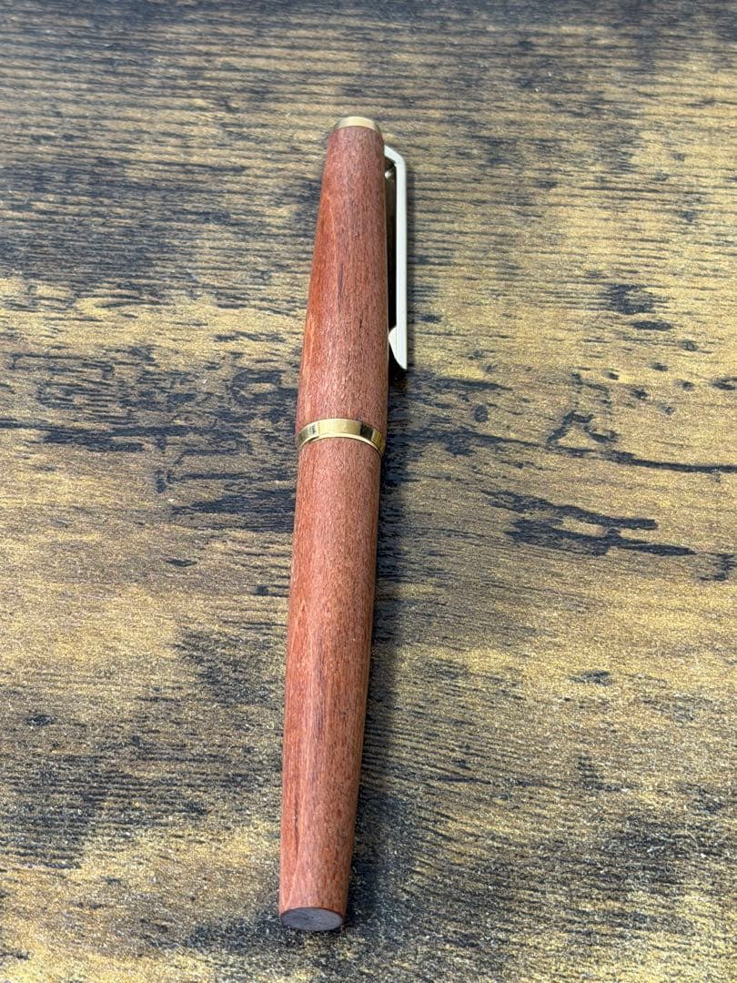 試筆のみ　1972年製　初代カスタム　高級天然　カエデ 大型18金 万年筆　中字