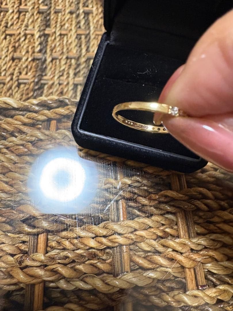 ピクニクK18金ハーフエタニティダイヤモンドリング0.3カラット