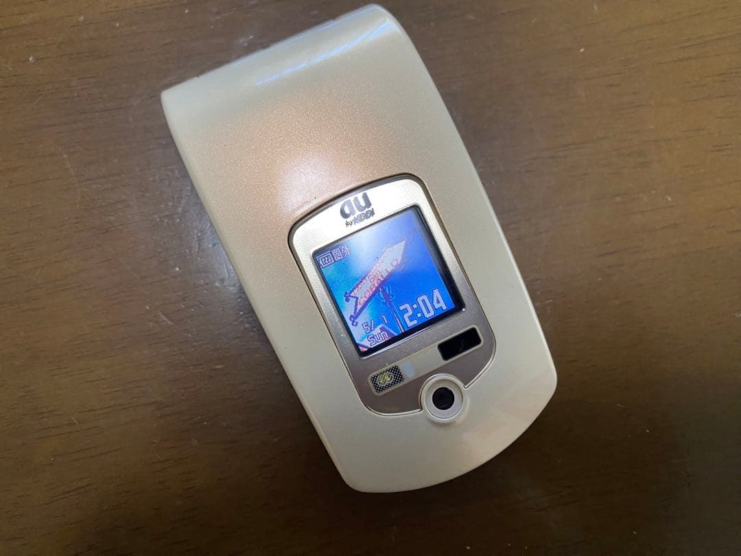 【auガラケー】SONY Ericsson A1404SⅡ シナモンラテ auガラケー】SONY Ericsson A1404SⅡ シナモンラテ