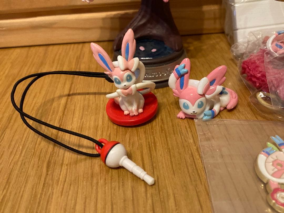 ポケモン ニンフィア フィギュア リーメント キーホルダー ストラップ