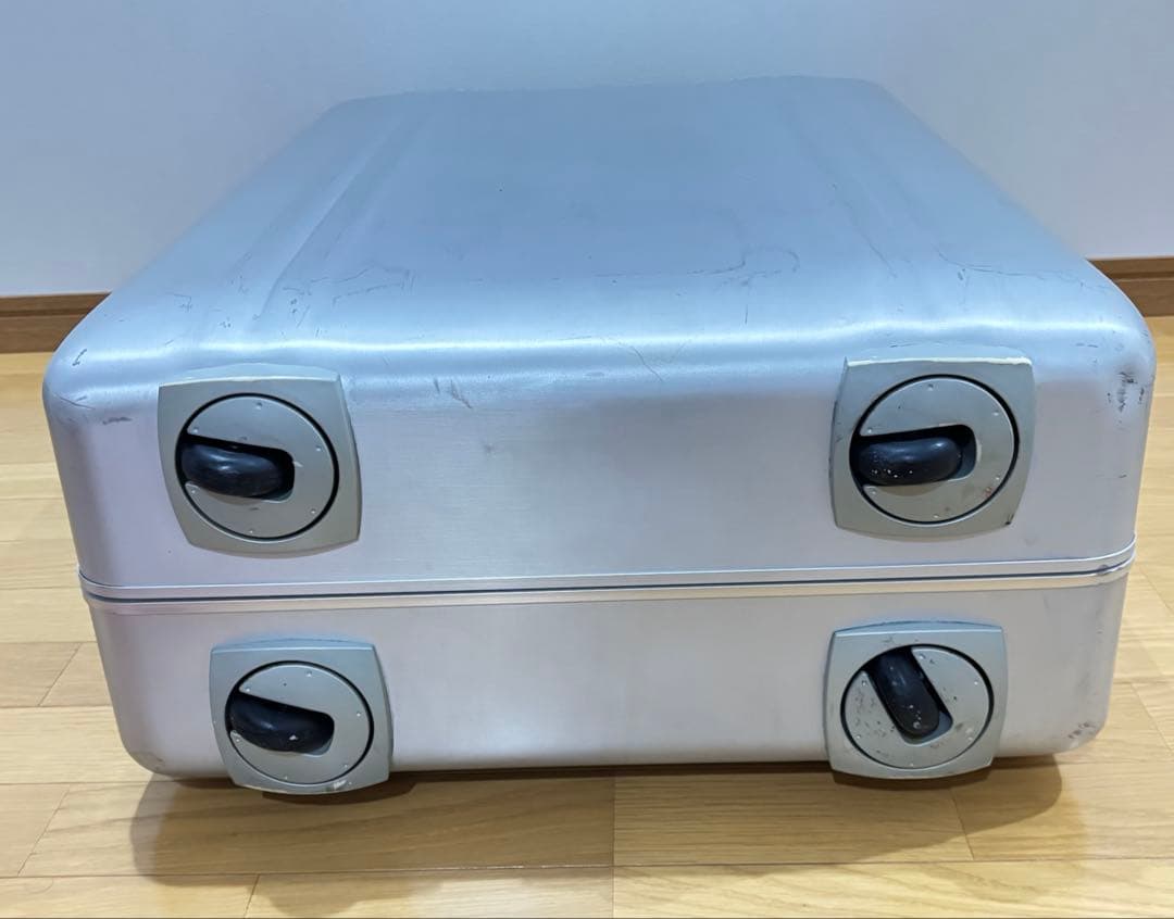 ヴィンテージ ゼロハリバートン 大型スーツケース （鍵難あり） - メルカリ