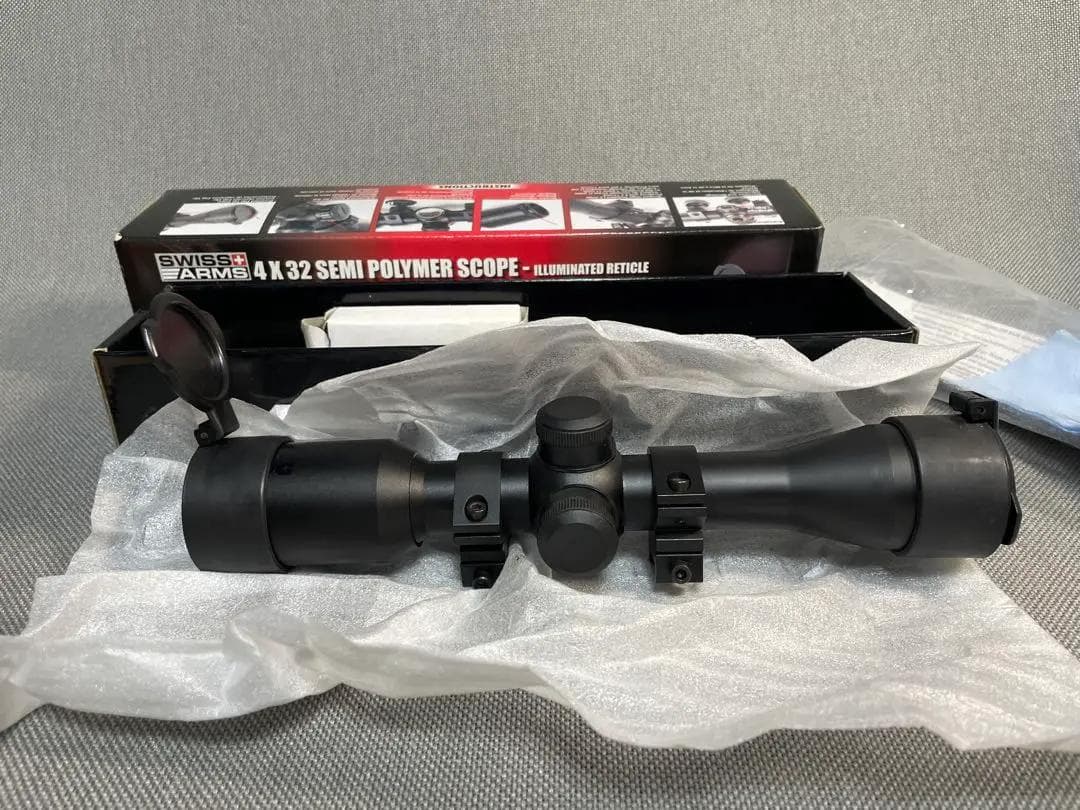 【SWISSARMS】4×32セミポリマースコープ　照明付き　新品