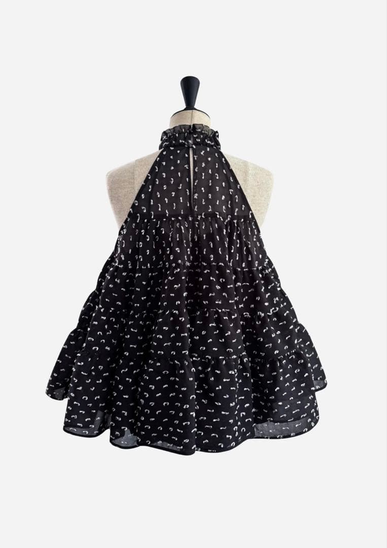 sheller シェリエ　airy dot flare tops