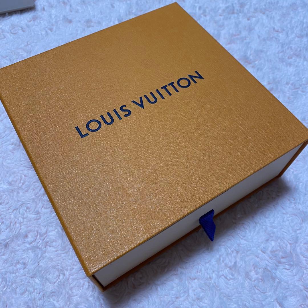 LOUIS VUITTON ゴールド ギフトボックス - メルカリ