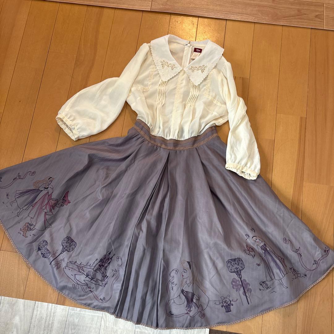 シークレットハニー　眠れる森の美女　ワンピース