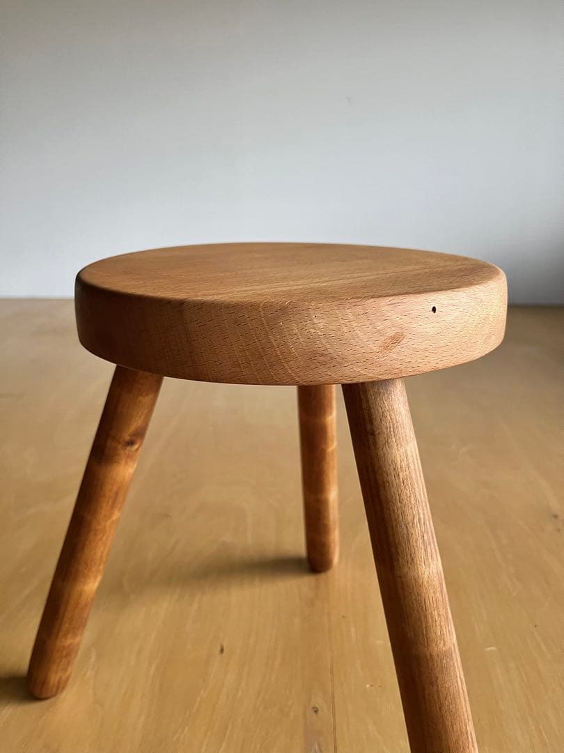 ヴィンテージスツール 3本脚 ブルータリズム フランス製 無垢材