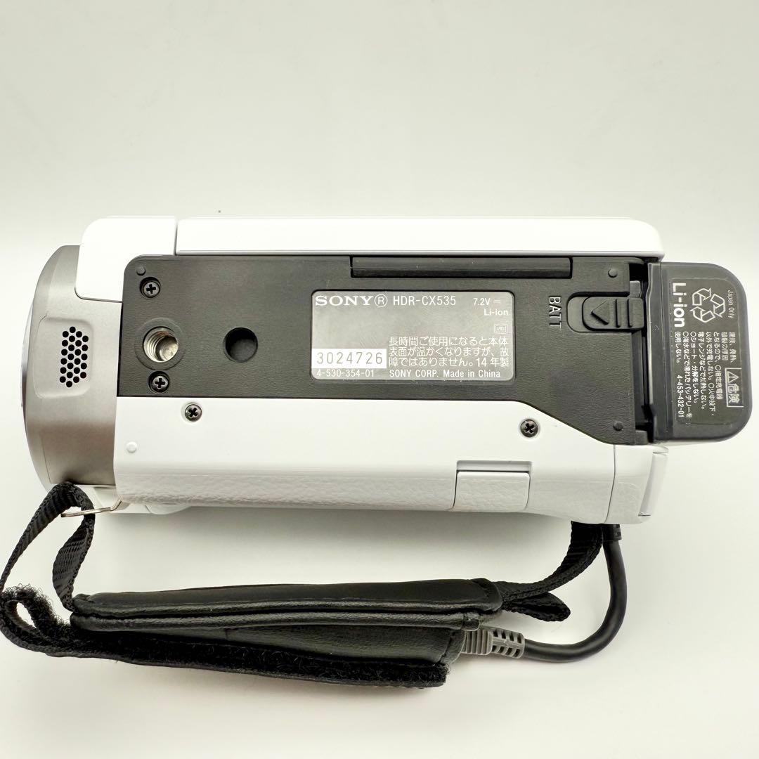 SONY HDR-CX535 ホワイト Sony HDR-CX535 Digital HD Video Camera