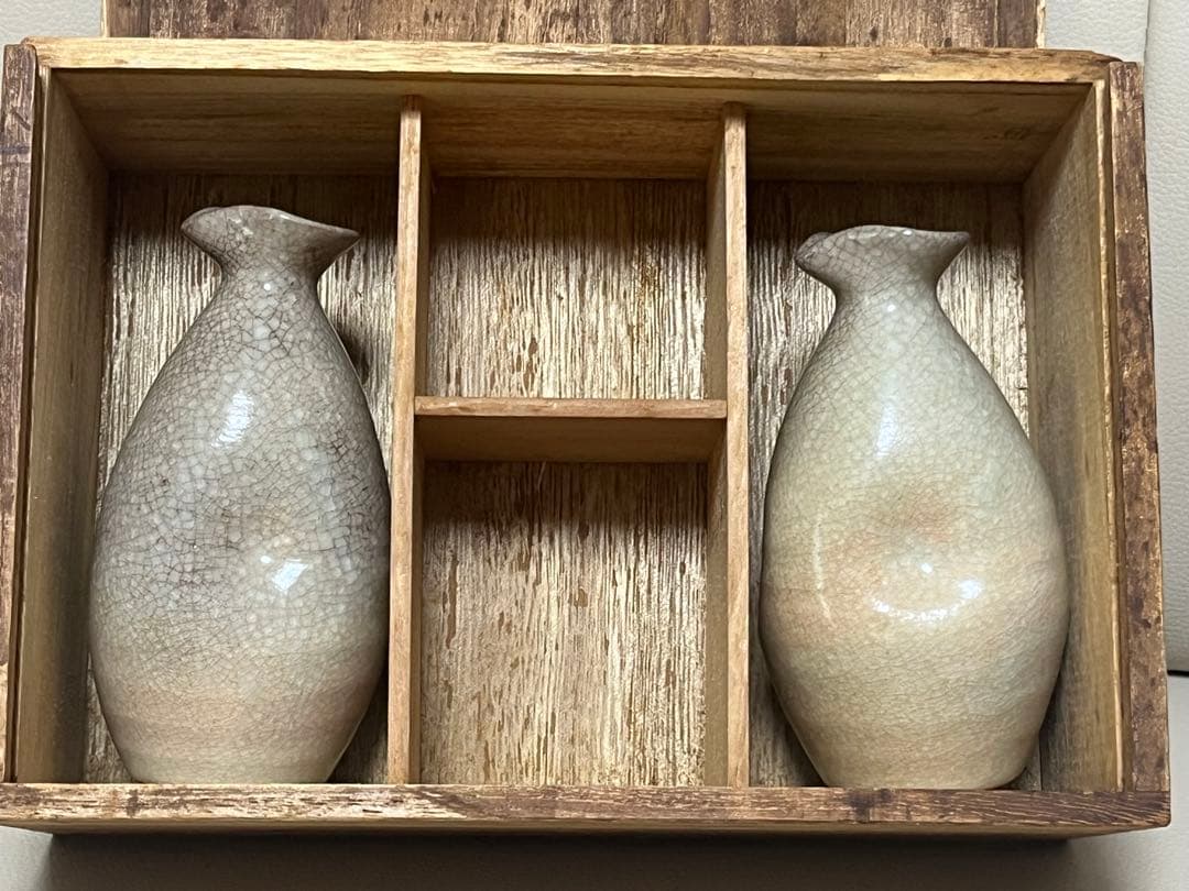 骨董品 酒器 7点 徳利 おちょこ 木製茶箱 草泉 昭和レトロ 萩