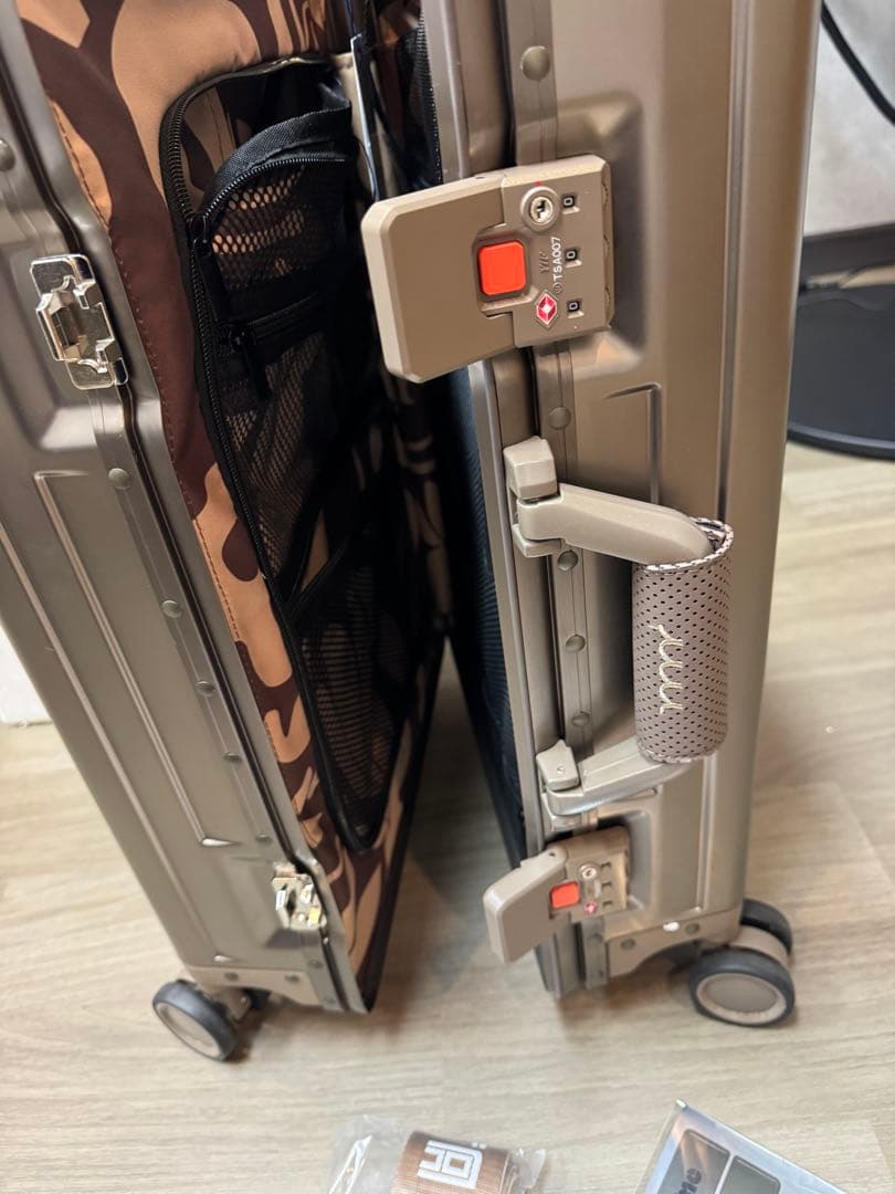 muta スーツケース38L キャリーカート チタンゴールド 新品、未使用