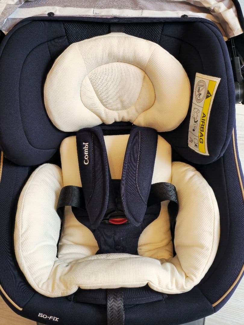 p*i様 コンビ combi ISOFIX チャイルドシート