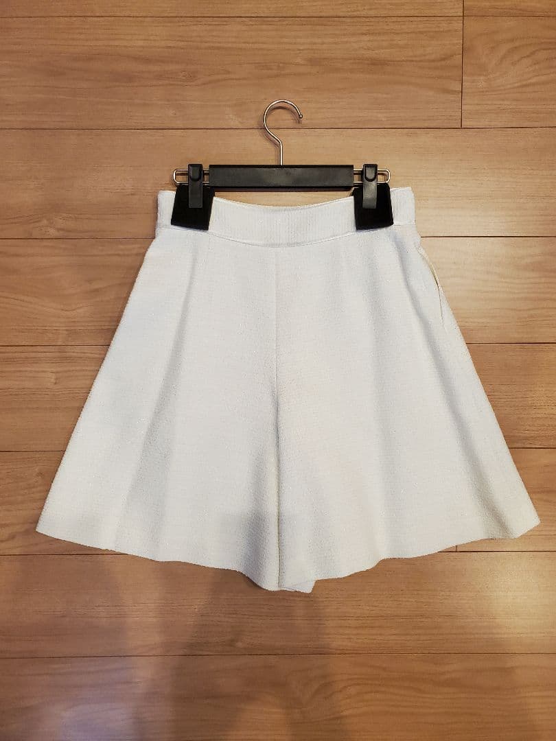 フォクシー　キュロット　ツイード　ほぼ新品です　40　ホワイト