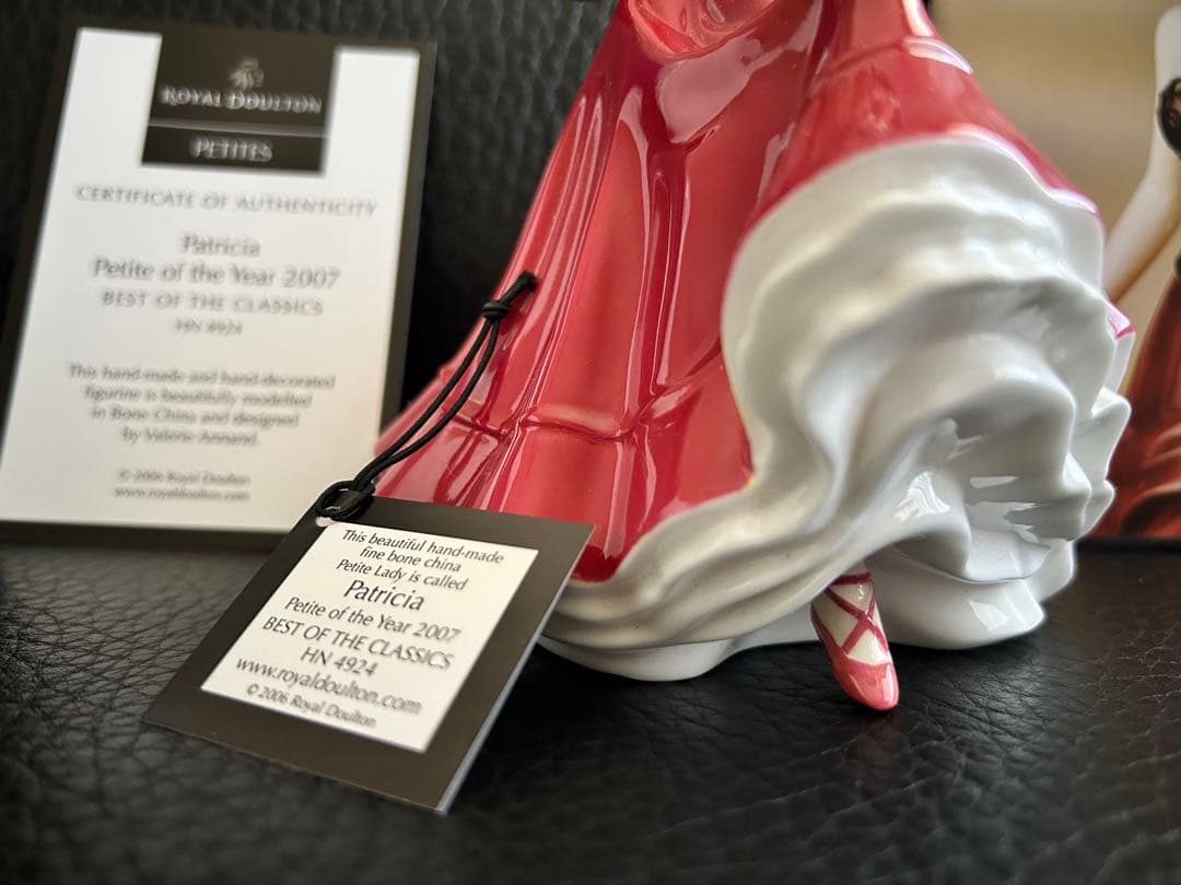 Royal Doulton petites ロイヤルドルトン 美しい貴婦人 E101