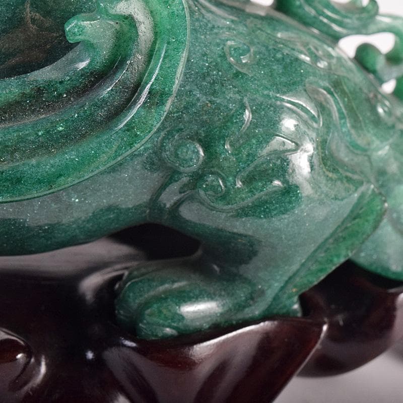 中国 玉石碧玉彫刻 神獣形 飾壷 置物 唐木台付 U R8768