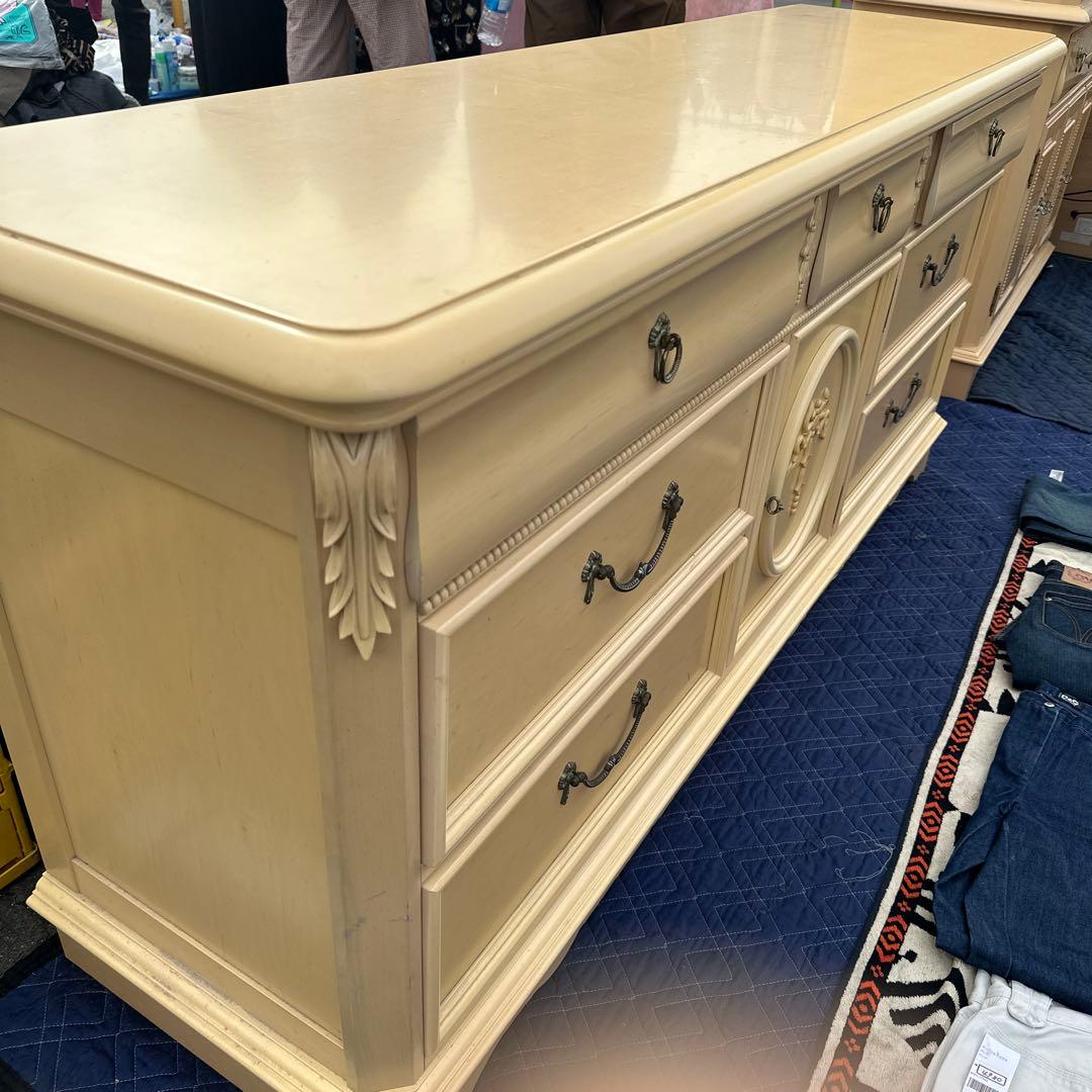 クラシックスタイル 木製箪笥 クリーム色 6引き出しリンホーリン近県