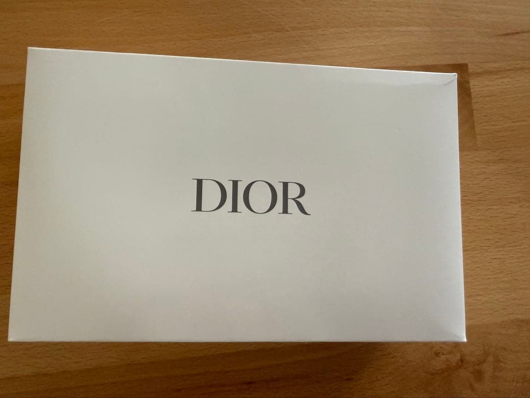 DIOR ディオール マザーズ デイ オリジナル ポーチ 刺繍 ノベルティー