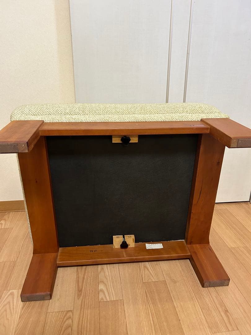 シラカワ　shirakawa スツール　おしゃれ　飛弾家具　日本製　高級