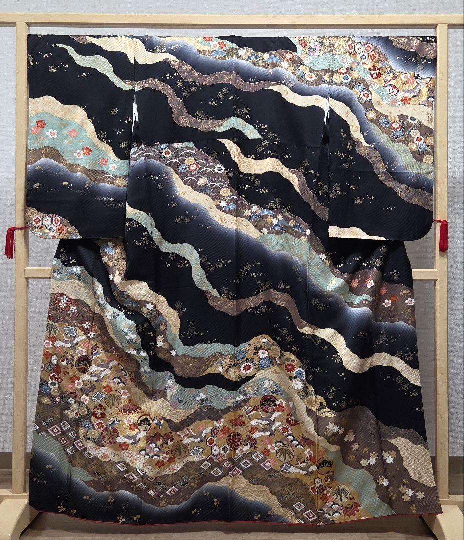 B◆着物くつろぎ 吉祥文様 金彩 金駒刺繍 黒 袷 正絹 中振袖 着物 B◇着物くつろぎ 吉祥文様 金彩 金駒刺繍 黒 袷 正絹 中振袖 着物